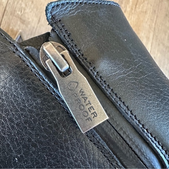 Vionic Women's Cecily Boots - Picture 10 of 12